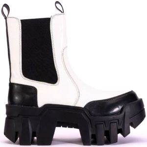Azalea Wang Ivory Chelsea Chunky Platform Black and White Leather Boots